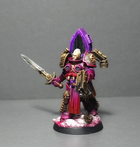 Assembled and painted miniature of a Warhammer 40k Noise Marine Miniature. He's wearing a Doom Siren and wielding a sword and a Bolter.
He's all kinds of purple and pink and his loincloth has a gradient from purple to orange.
Front View.